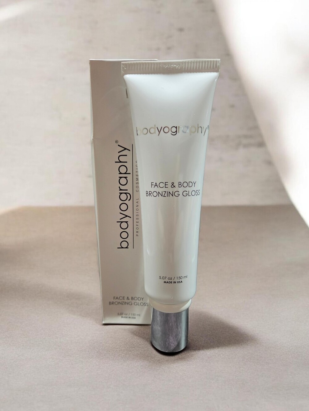 BODYOGRAPHY Face & body bronzing gloss 5.07oz/150 ML
